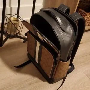 Coach | Bags | Coach Graham Backpack In Blocked Signature  display picture 3
